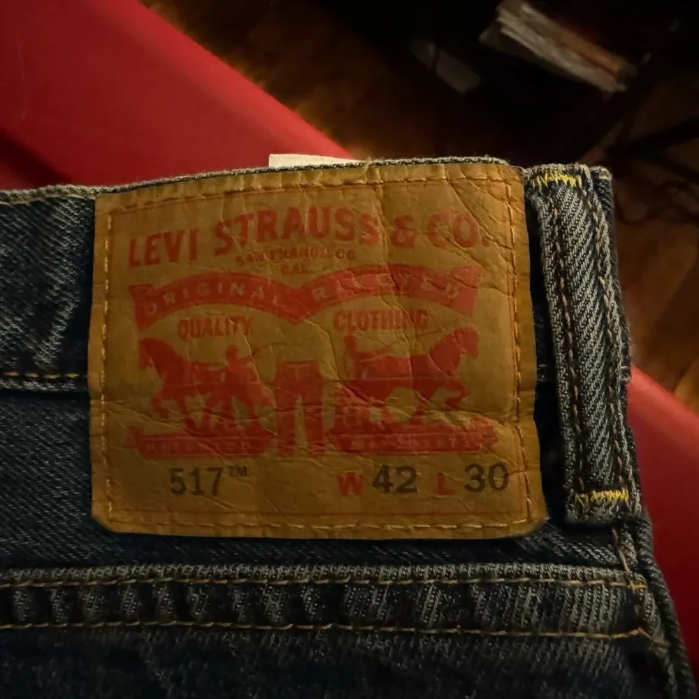 LEVI'S 517 Straight Leg Dark Wash Blue Denim‎ Jeans Men's Size W42 L 30